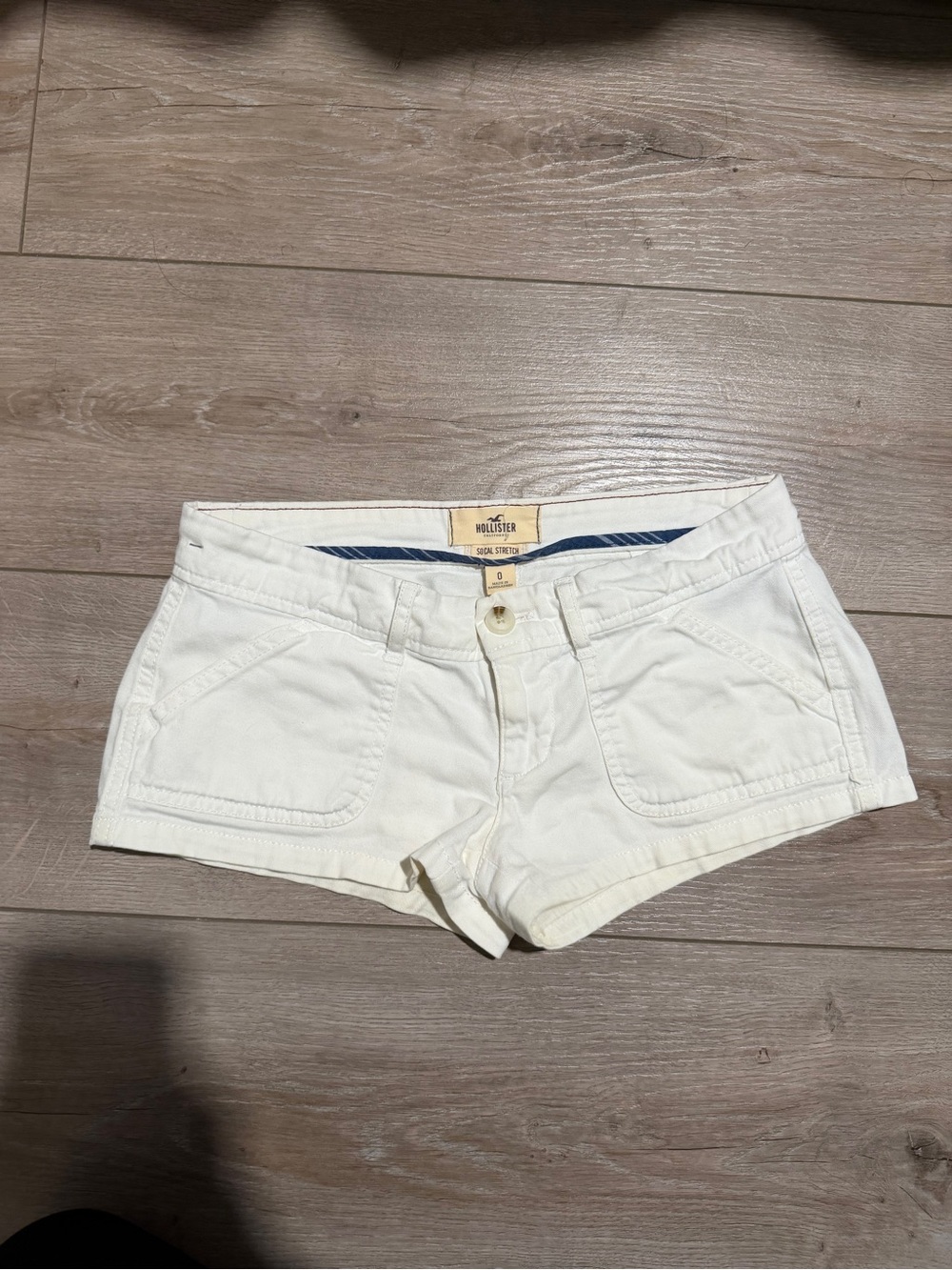 Hollister Ultra Low-Rise Shortie High Rise Denim Shorts in White Size 0